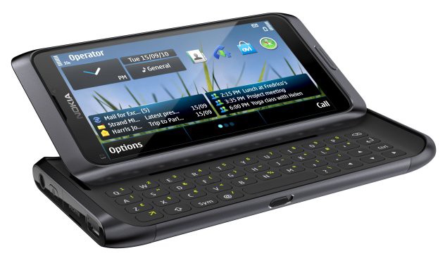 Nokia E7 šed&aacute; (grey) - mobil