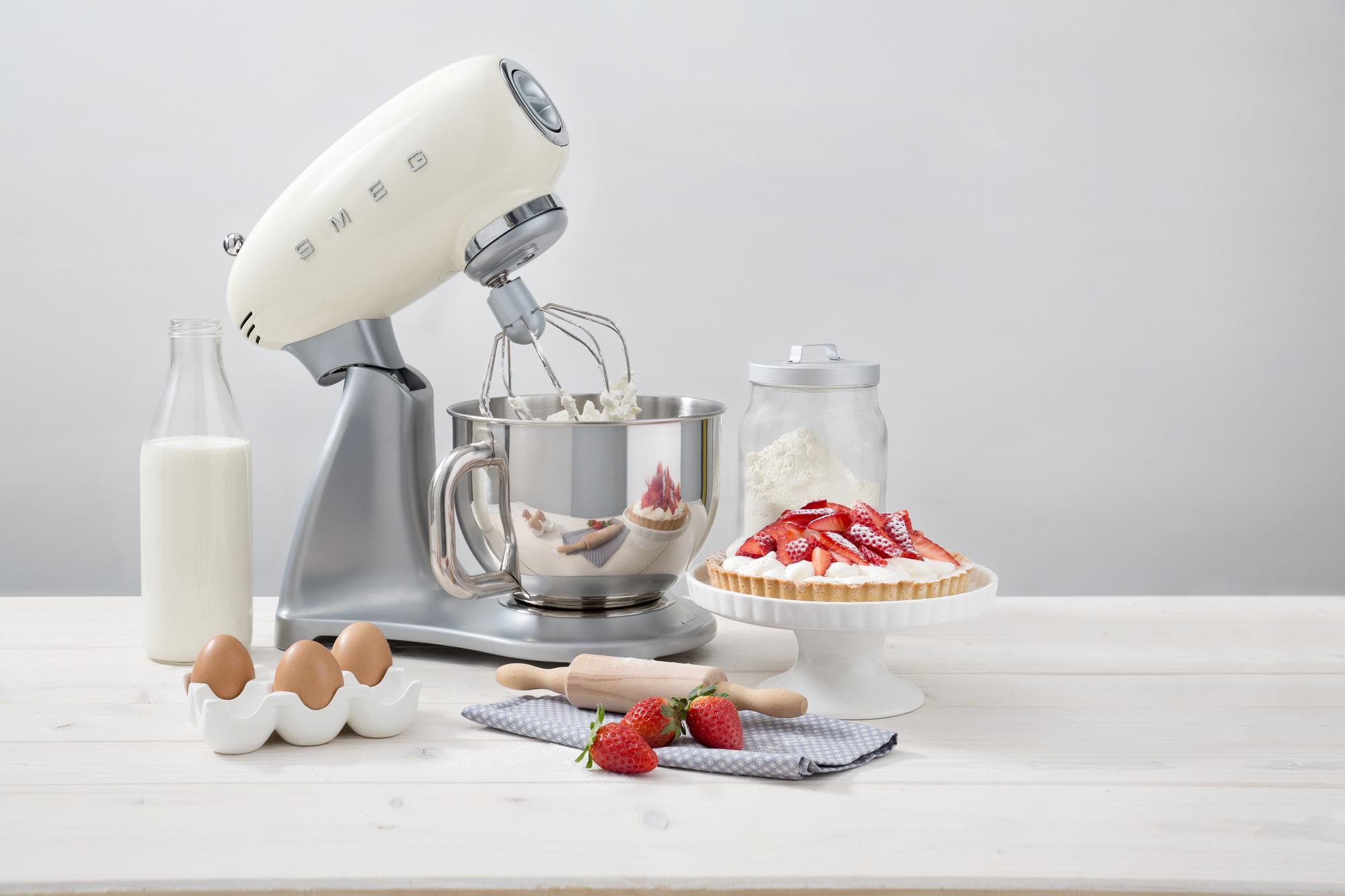 SMEG kjøkkenmaskin SMEG kjøkkenmaskin